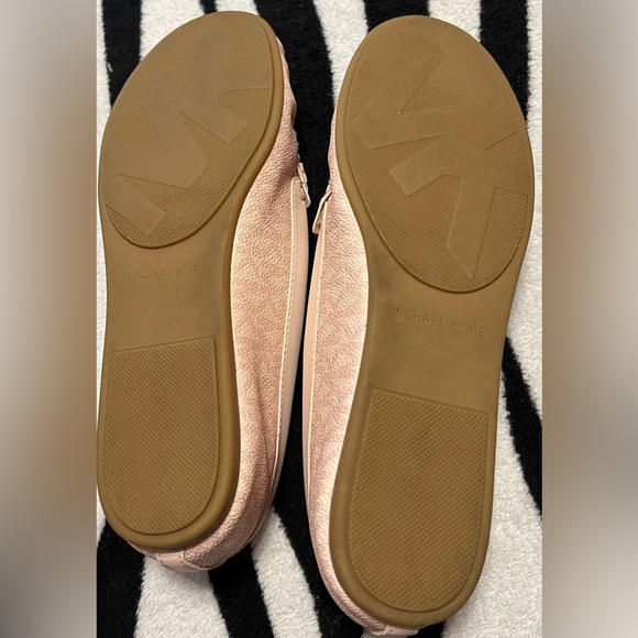 Blush pink Michael Kors loafers - Picture 3 of 3